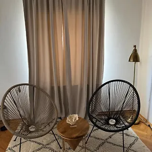 Appartamento T&S Apartments With Free Parking, Pola